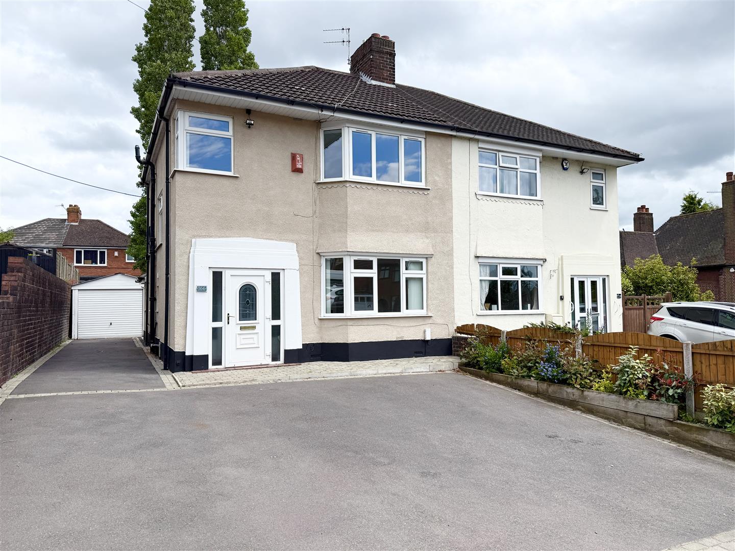 3 bed property in Blurton Road, Stoke-On-Trent